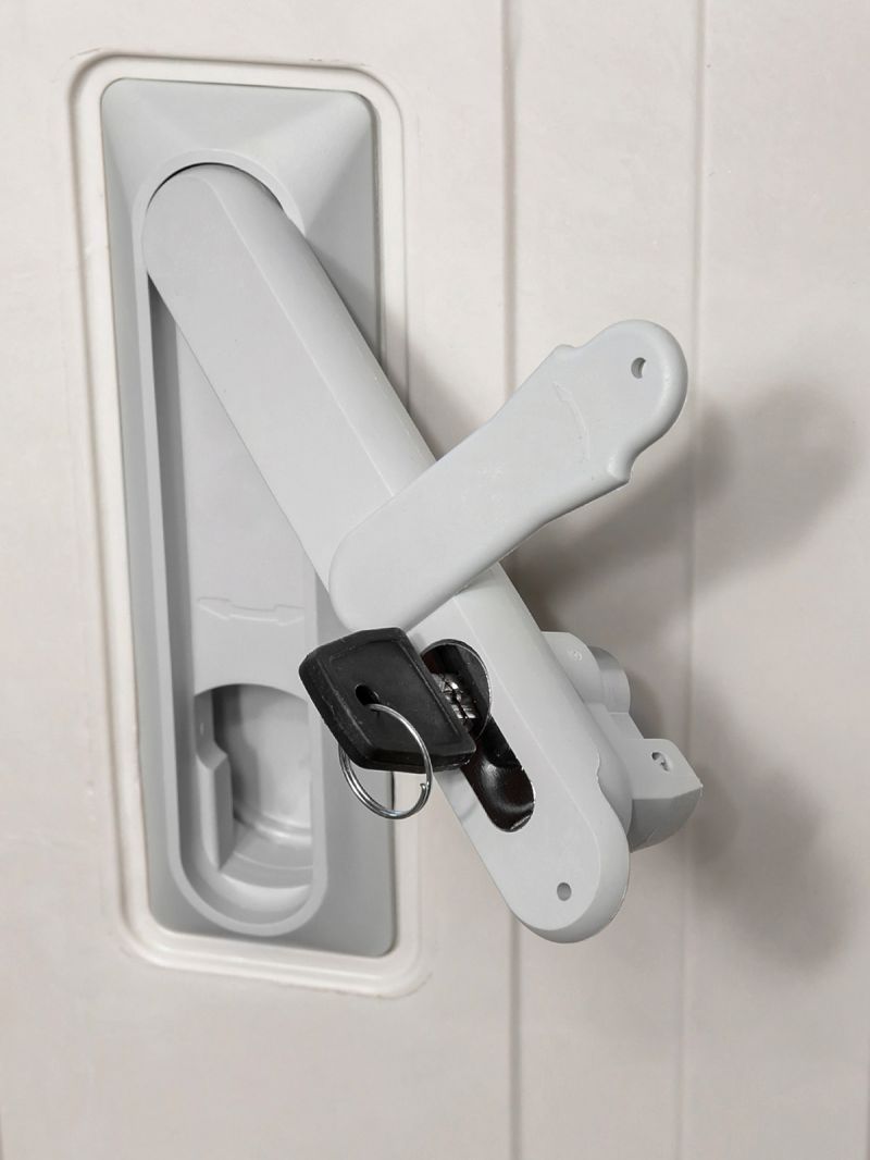 Шкаф с цоколем, полиэстер. ШЭ-01, GRP, IP54, IK10, от -50 до +70 °С, (600х1770х320) TDM