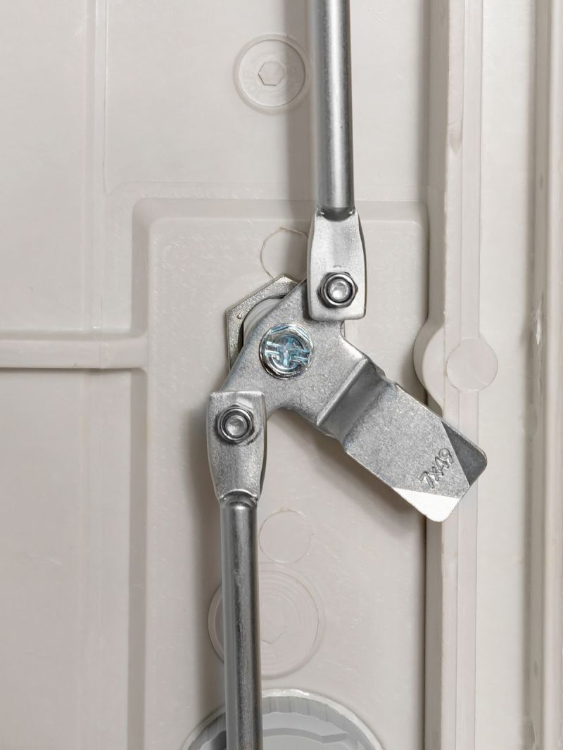Шкаф с цоколем, полиэстер. ШЭ-01, GRP, IP54, IK10, от -50 до +70 °С, (600х1770х320) TDM