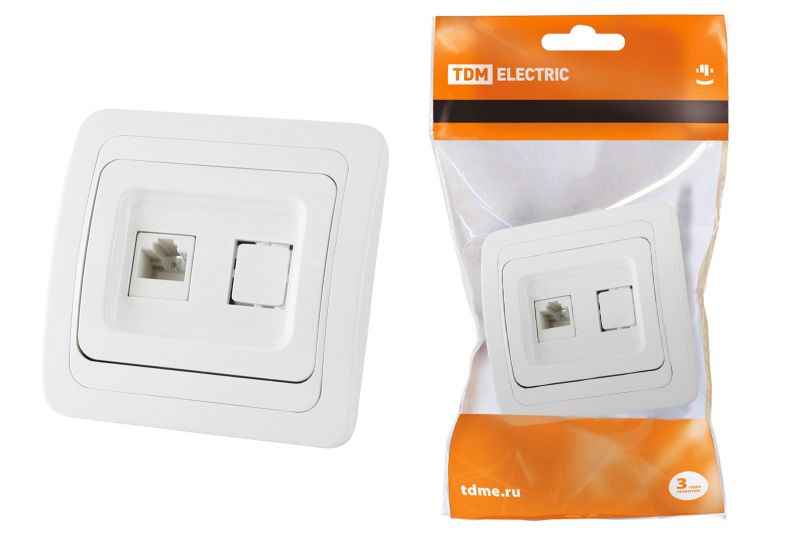 Розетка компьютерная RJ-45 белая 
