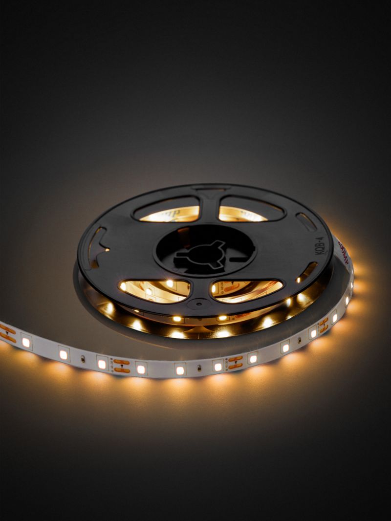 Комплект светодиодной ленты SMD2835-60 LED/м-12 В-4,8 Вт/м-IP20-3000 К (1 м), 6 Вт TDM