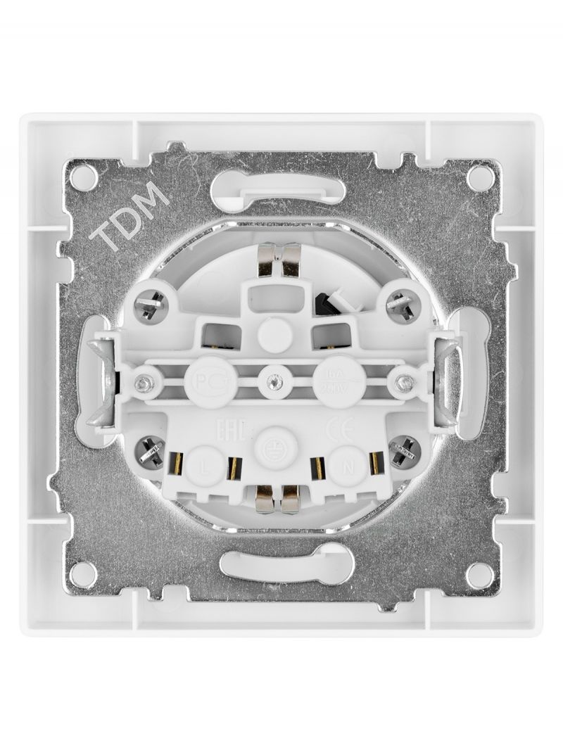 Розетка 2П+З 16А 250В IP44 с защ. шт. с крышкой белая 